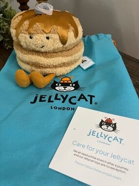 Jellycat Amuseables Fran Pancake with Blueberry and Syrup bag charm